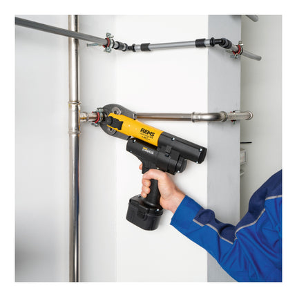 Rems Mini Press 14V ACC Basic Pack akumulatorowa prasa promieniowa 14,4 V 22 kN ( 578013 R220 ) + 1x akumulator 2,5 Ah + ładowarka + L-Boxx