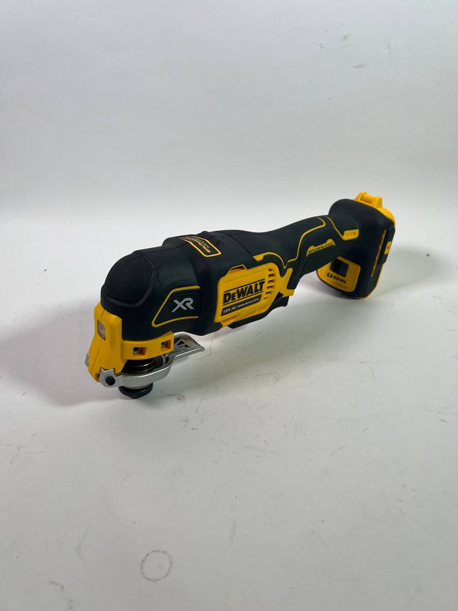 DeWalt DCS 356 N XJ Akku Multitool Oszillierer 18 V Brushless Zubehoerset Neuwertig 0 - toolbrothers
