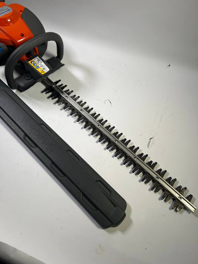 Husqvarna 122HD60 Benzin Heckenschere 0 6 kW 21 7 cm 59 cm Reparaturgeraet 1 - toolbrothers