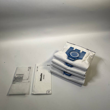 Miele HyClean Pure GN Staubsaugerbeutel 4 Stueck mit Filter 12421130 fuer Complete C2 C3 Classic C1 S8 S5 S2 OVP Beschaedigt 2 - toolbrothers